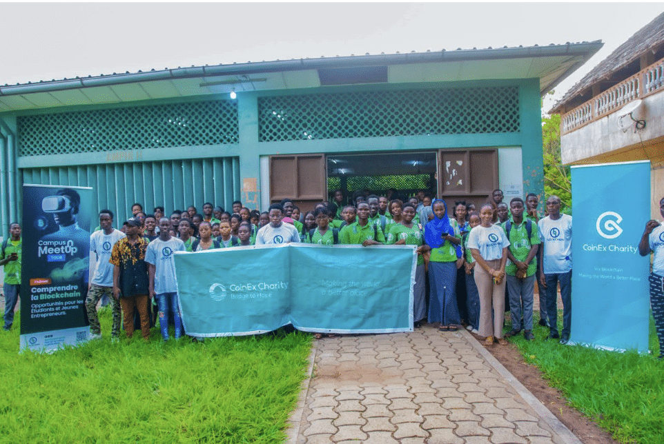 مؤسسة CoinEx الخيرية توصل معهد IFRI في بنين بالإنترنت عالي السرعة عبر Starlink، وتعزز العدالة الرقمية من خلال مبادرة “جسر الأمل” 7